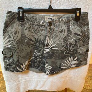 CRAZY SHIRTS WOMEN'S SHORTS - SIZE 6